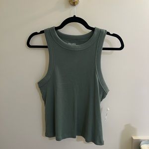 •FINAL SALE• olive colored old navy women’s tank, new w/ tags